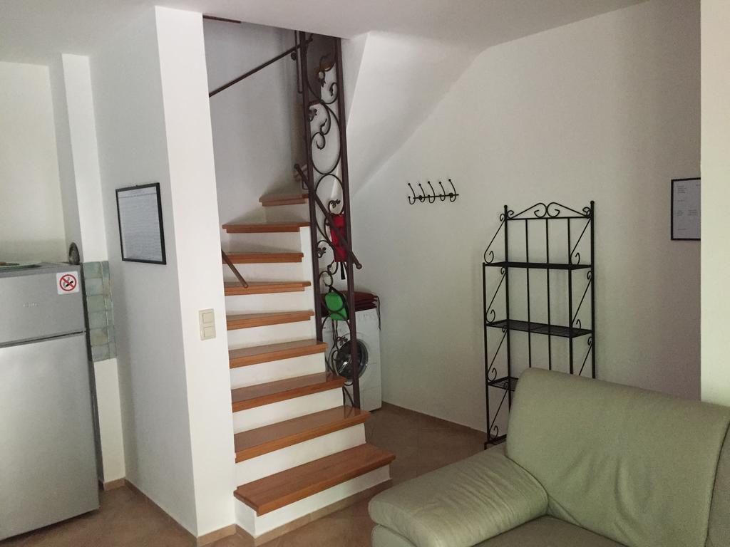Guki Reihenhäuser Malinska Zimmer foto
