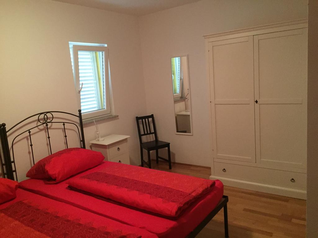 Guki Reihenhäuser Malinska Zimmer foto